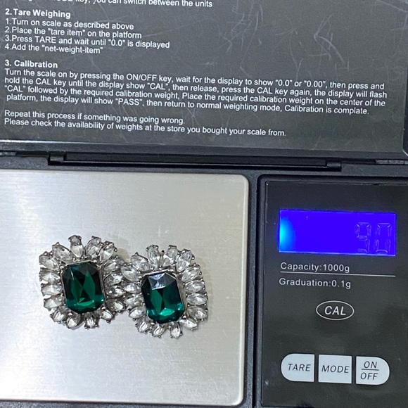 Unsigned Vintage Faux Emerald Earrings - Picture 8 of 10